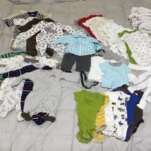 newborn clothes/accessories LOT